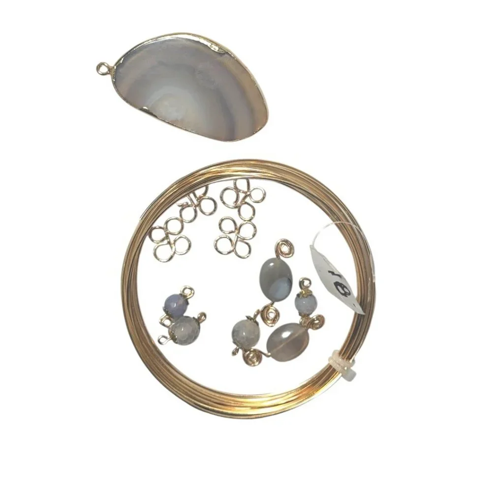 Artisan Hammered Lotus Flower Necklace W/ Agate Pendant Labradorite & Chalcedony - Picture 12 of 17
